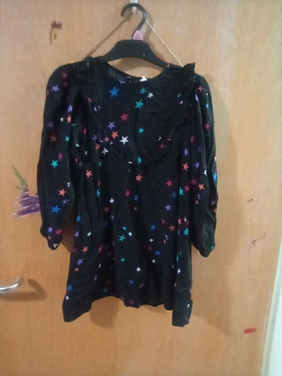 Girls dress - Image 2