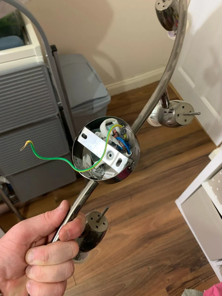 Multi directional ceiling spotlight - Image 3