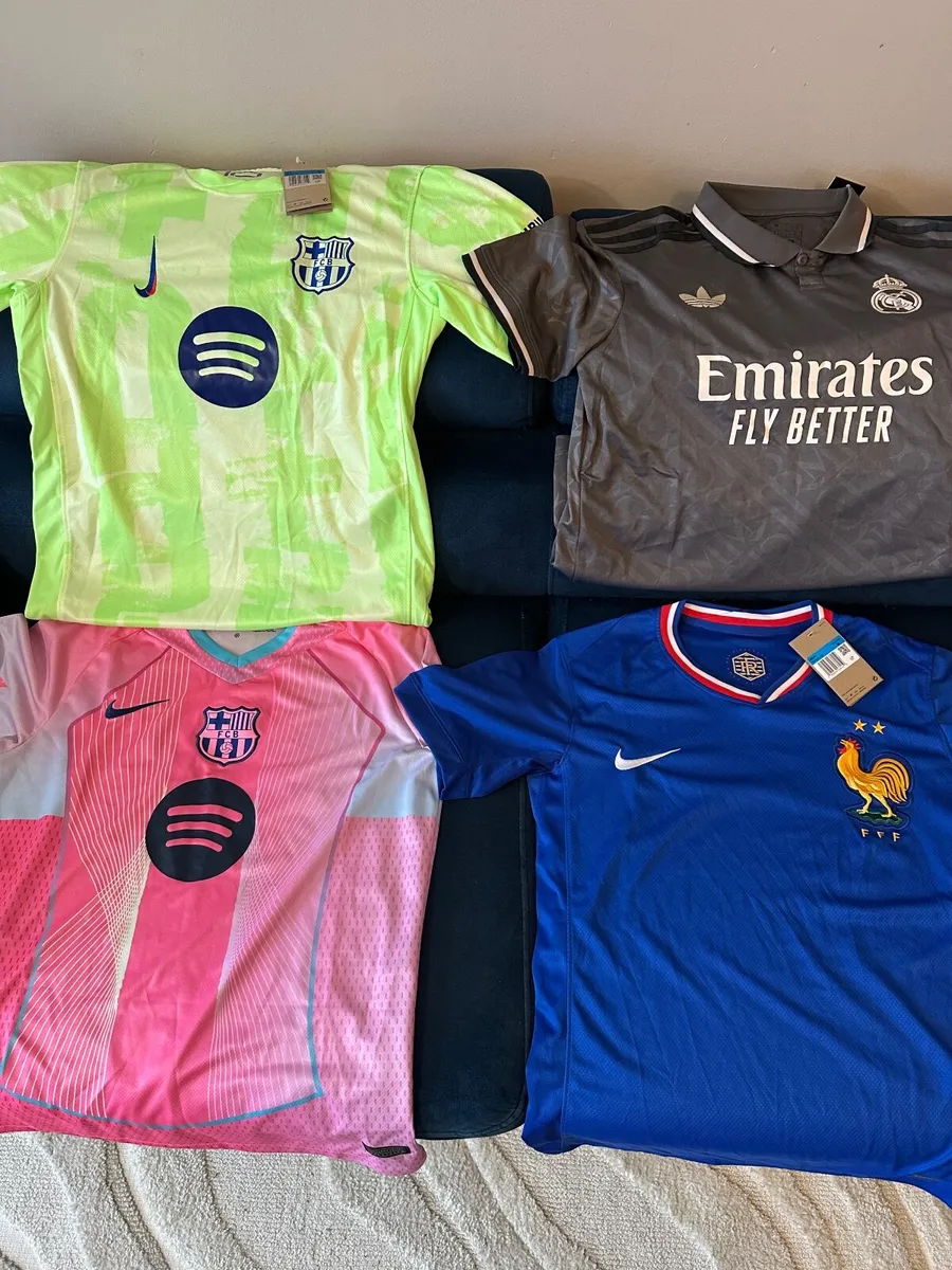 Football Jerseys - Image 4
