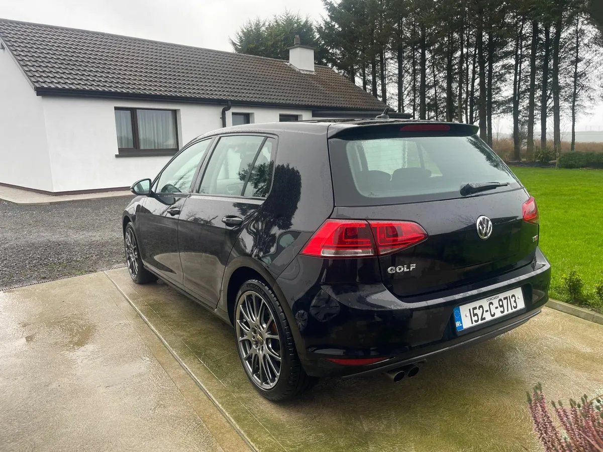 2015 Volkswagen Golf Highline TSI - Image 3