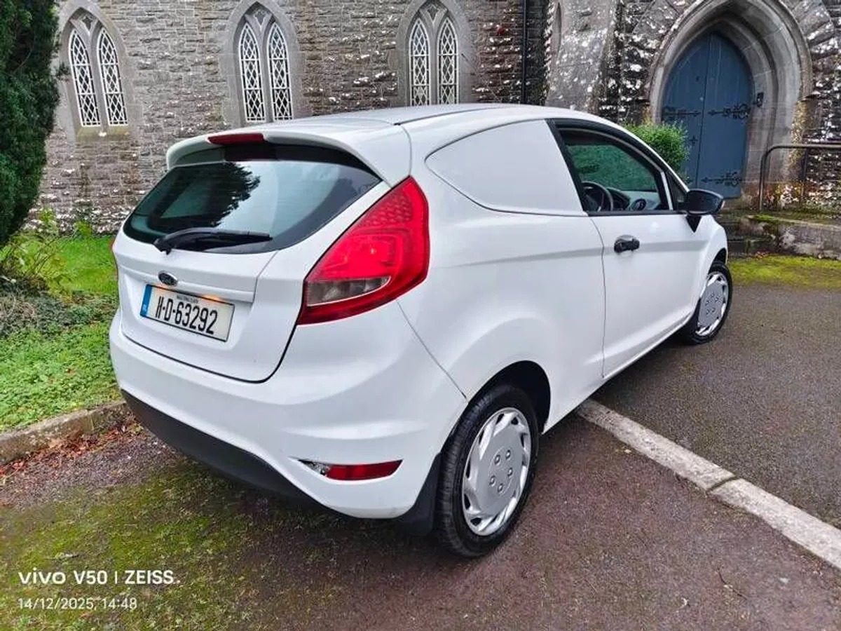 2011 Fiesta 1.4D Van (Tax 04/26 CVRT 08/26) - Image 3