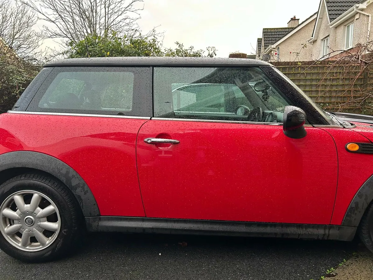 2009 Mini Cooper - Automatic - Image 3