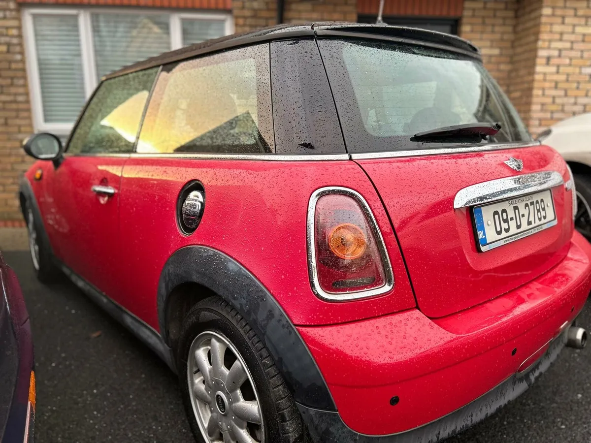 2009 Mini Cooper - Automatic - Image 4