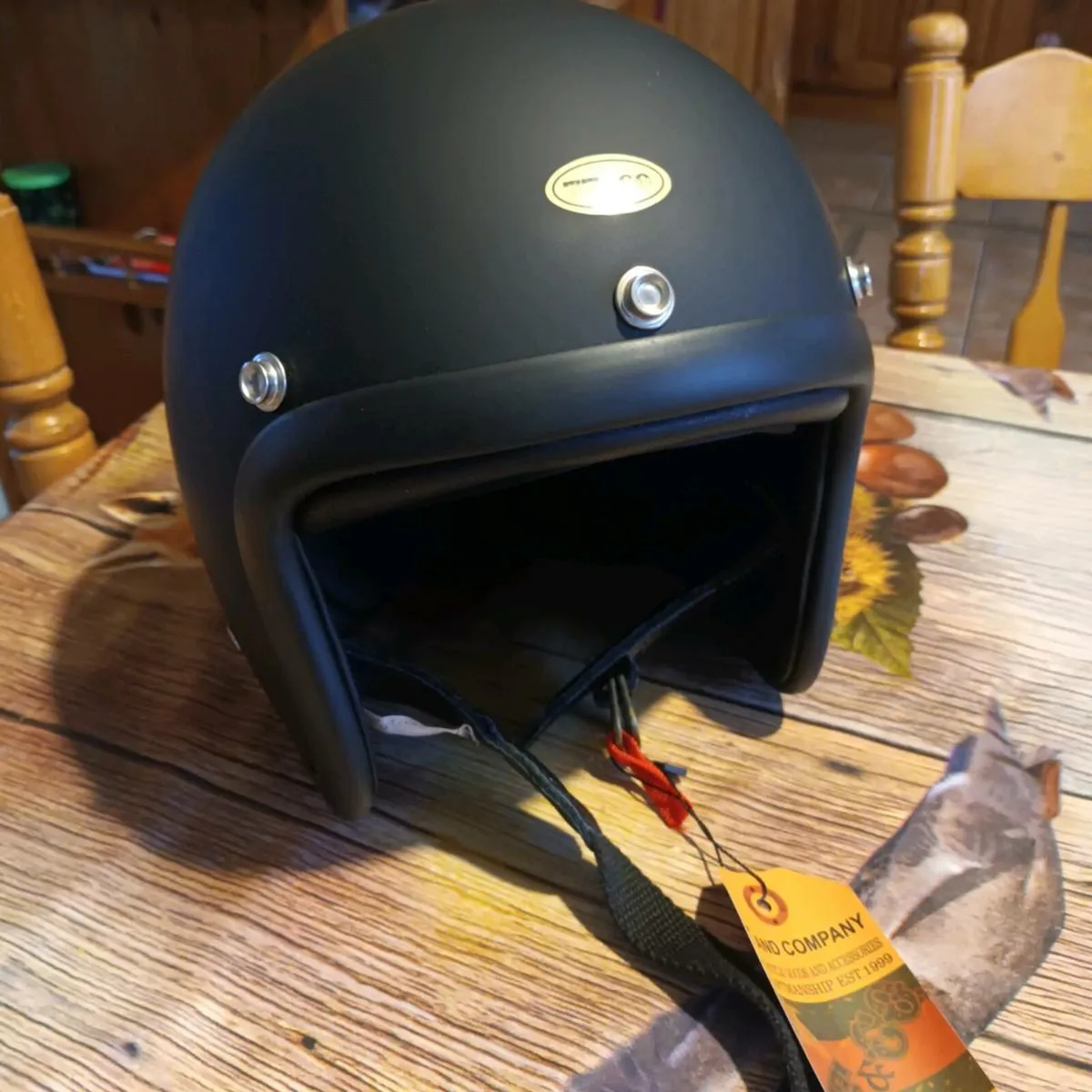 Motorcycle helmet - Image 1