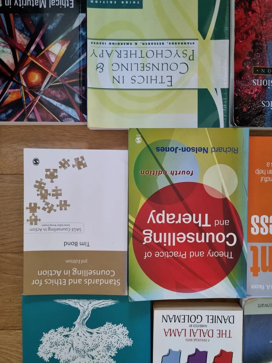 Fantastic Counselling & Psychotherapy Trainee Book - Image 2