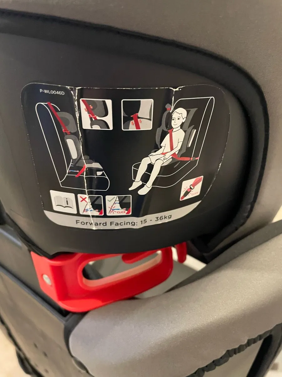 Joie Trillo LX car booster seat - Image 4