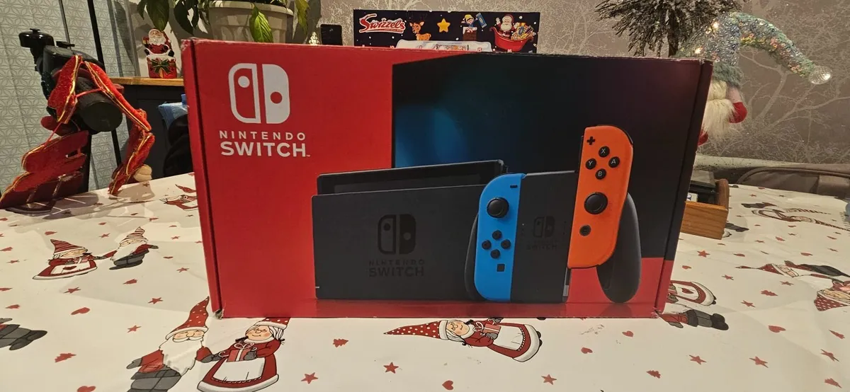 Nintendo Switch - Image 4