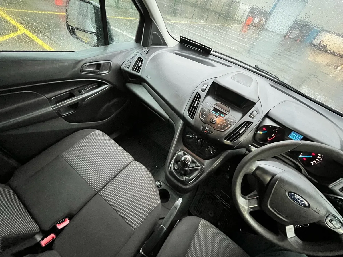 Ford Connect - Image 4