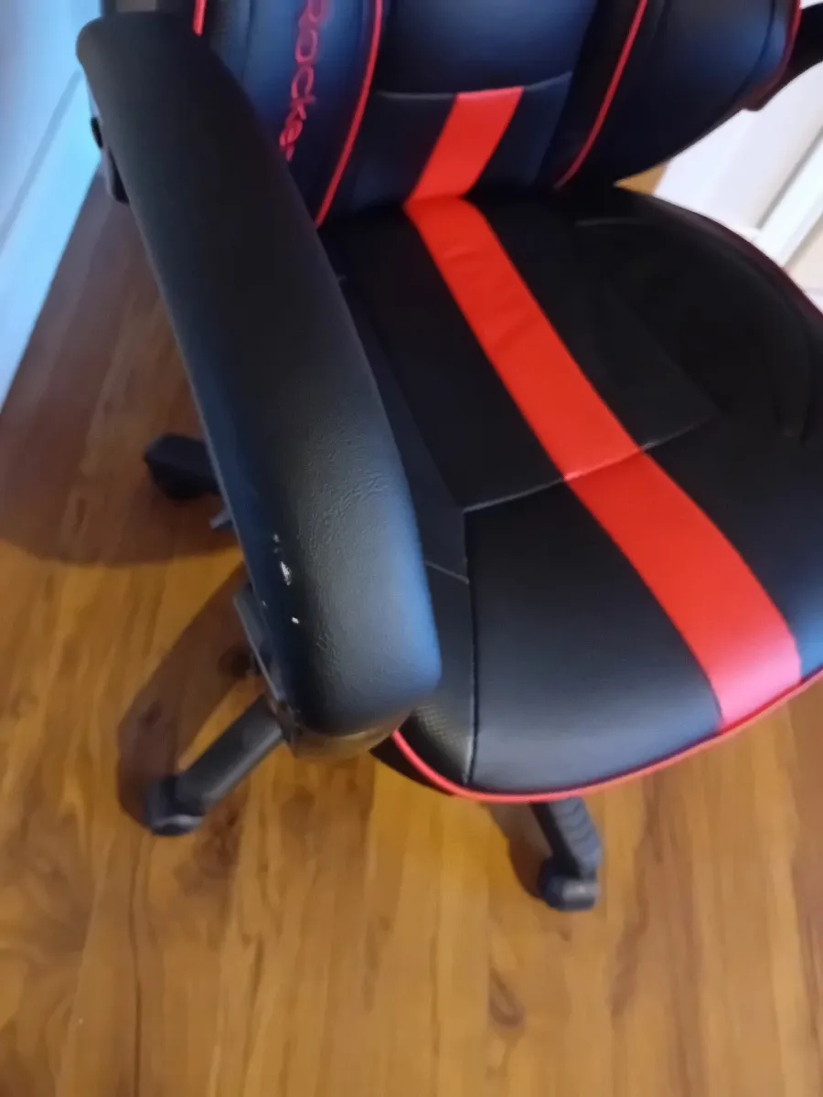 Gaming Chair - Image 3
