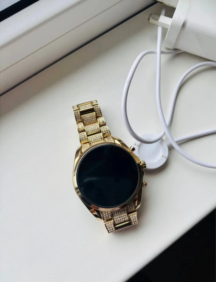 Smart watch - Image 1