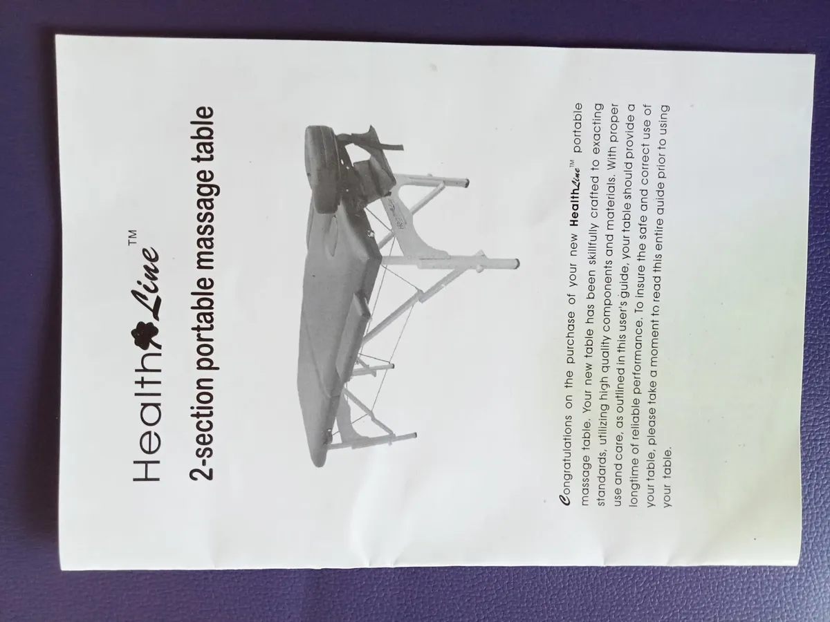 Adjustable height Massage Table - good as new - Image 4