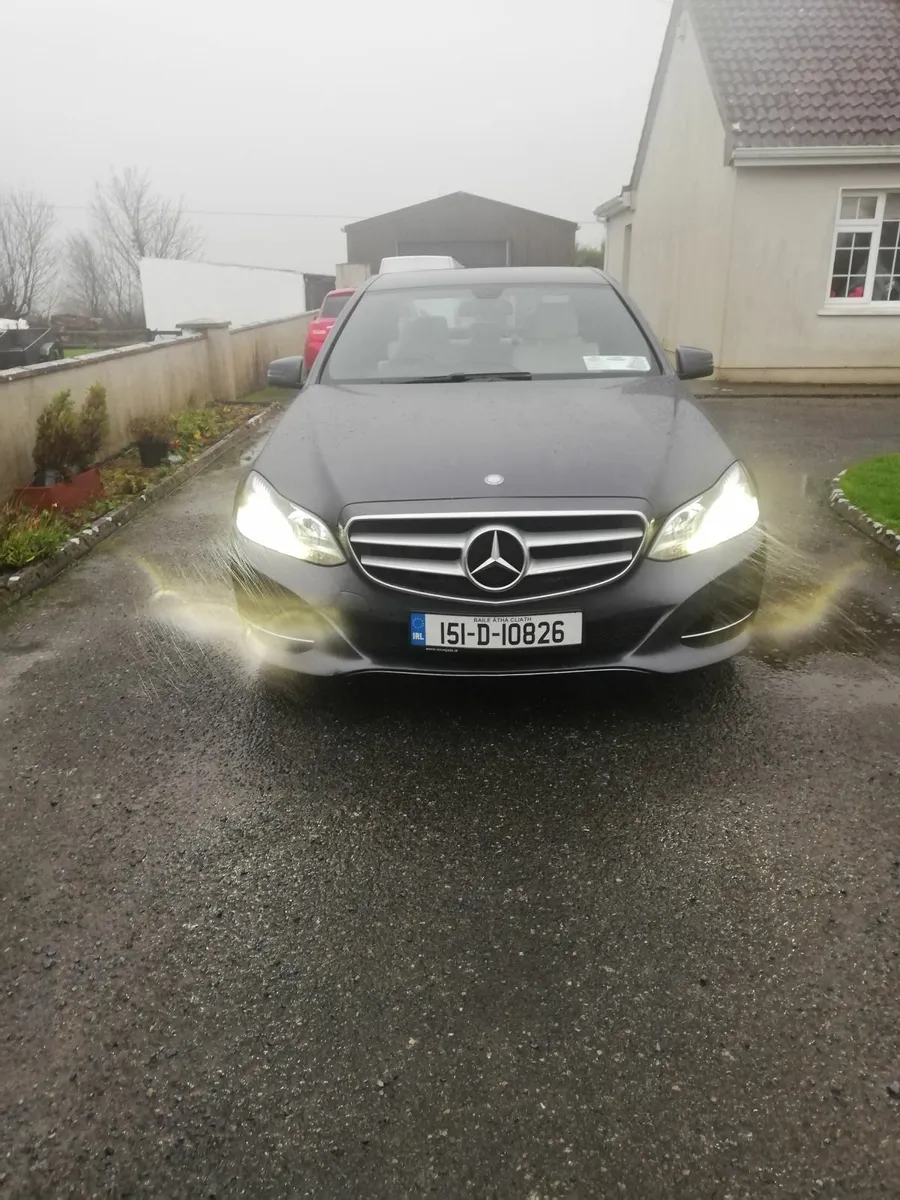 Mercedes-Benz E-Class 2015 - Image 1