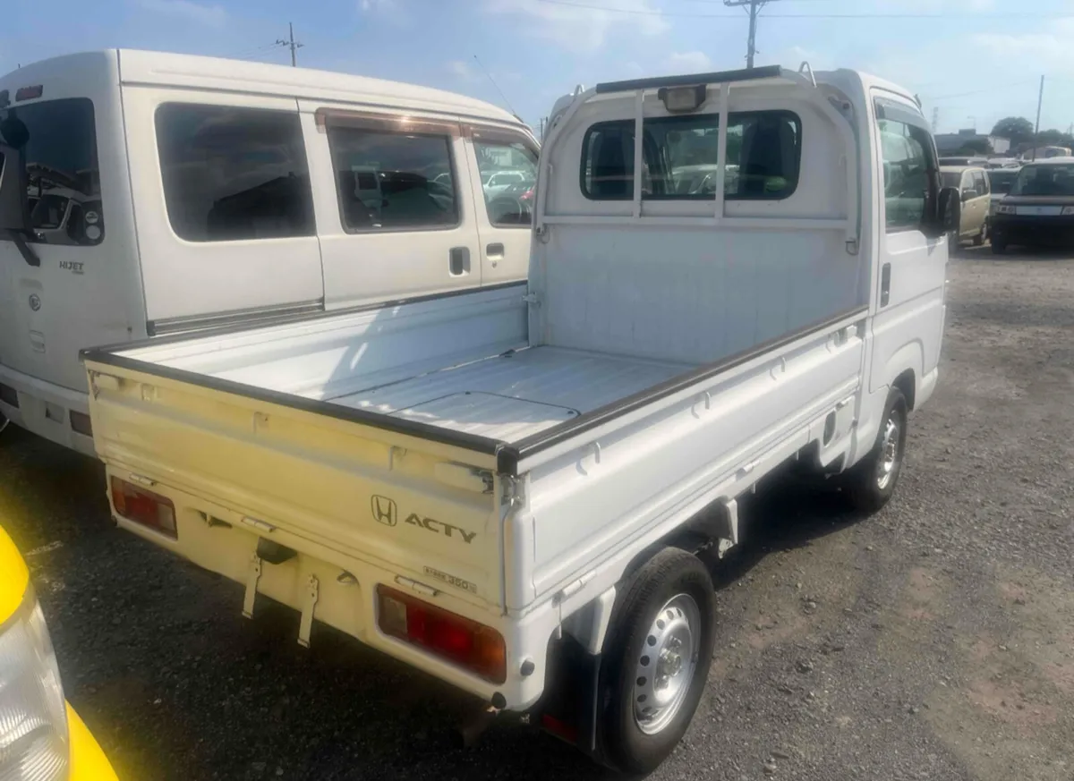 2017 Honda Acty - Automatic - Image 4