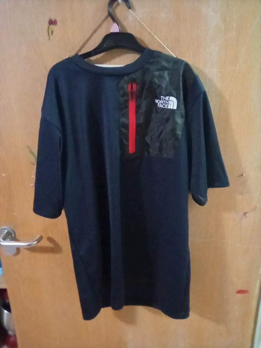 North face tshirt