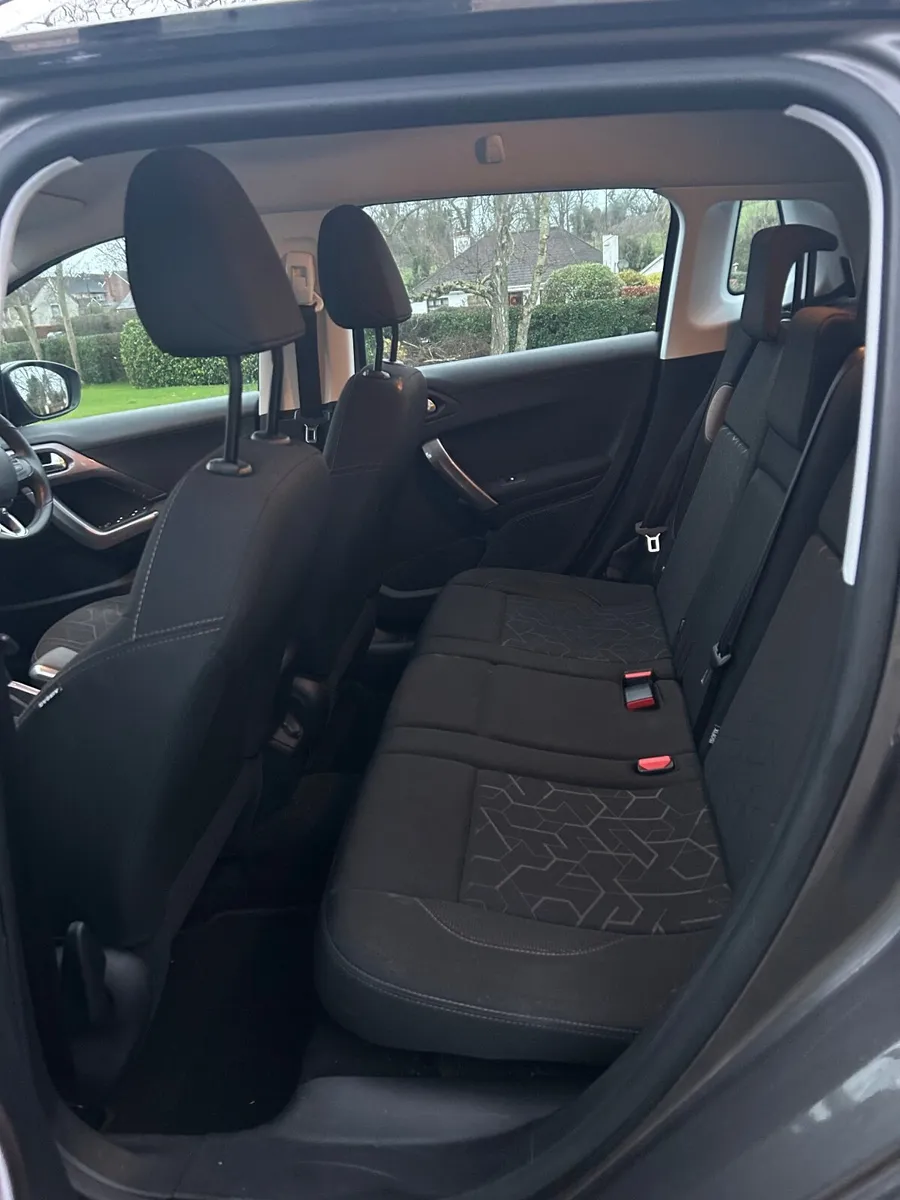 Peugeot 2008 2015 - Image 3