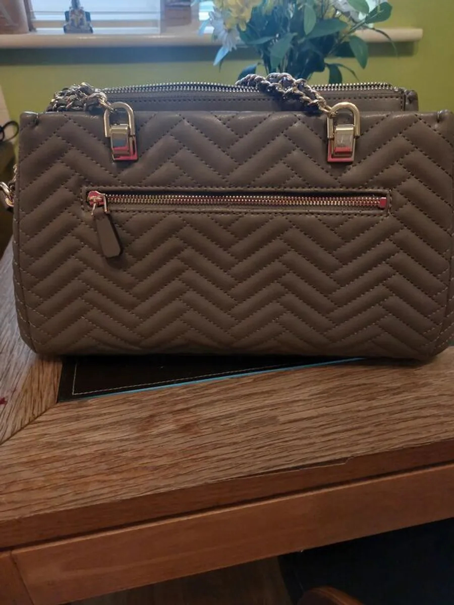 Guess Shoulder bag - Image 4