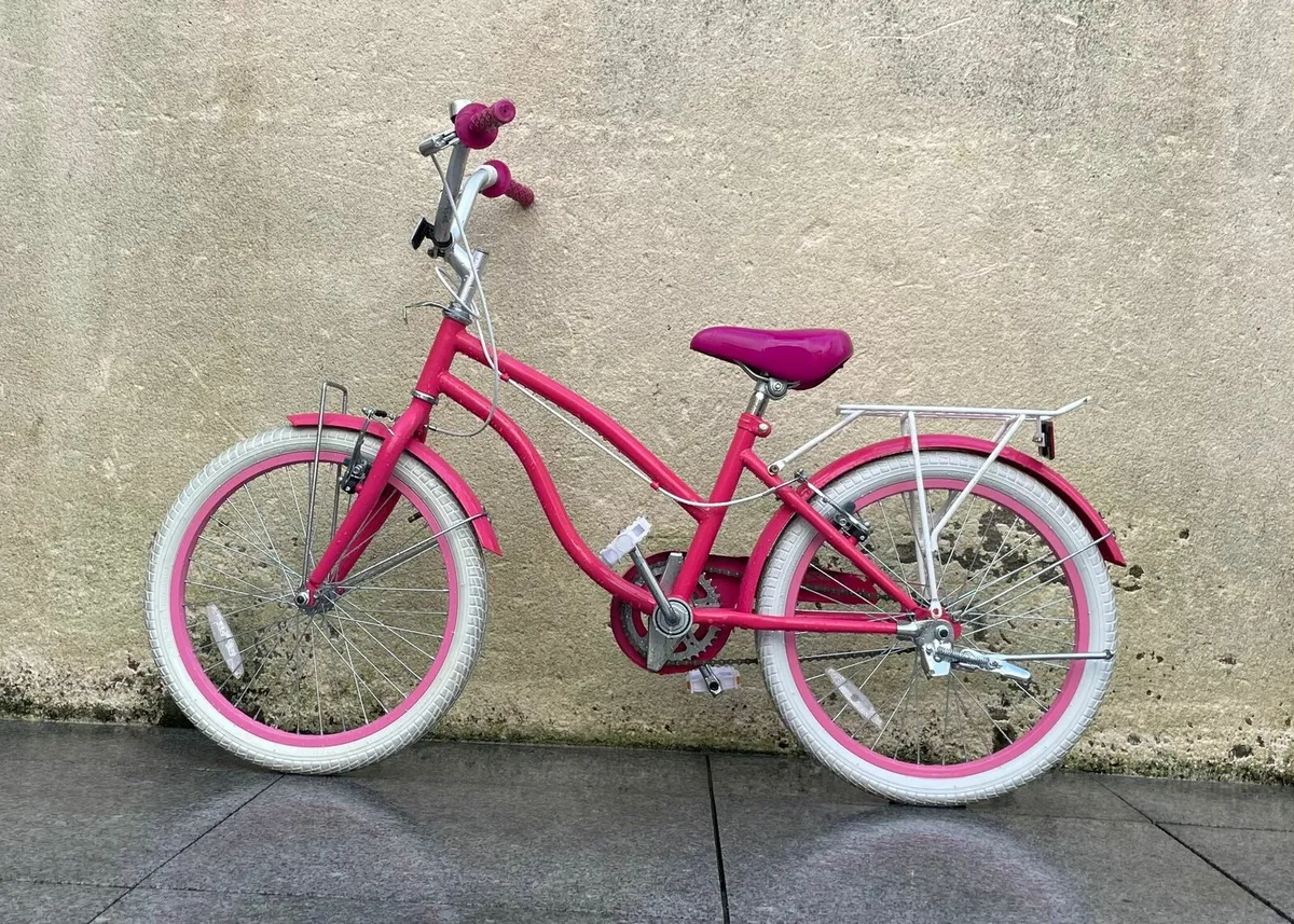 (BRAND NEW) girls bike 20" wheels - Image 2