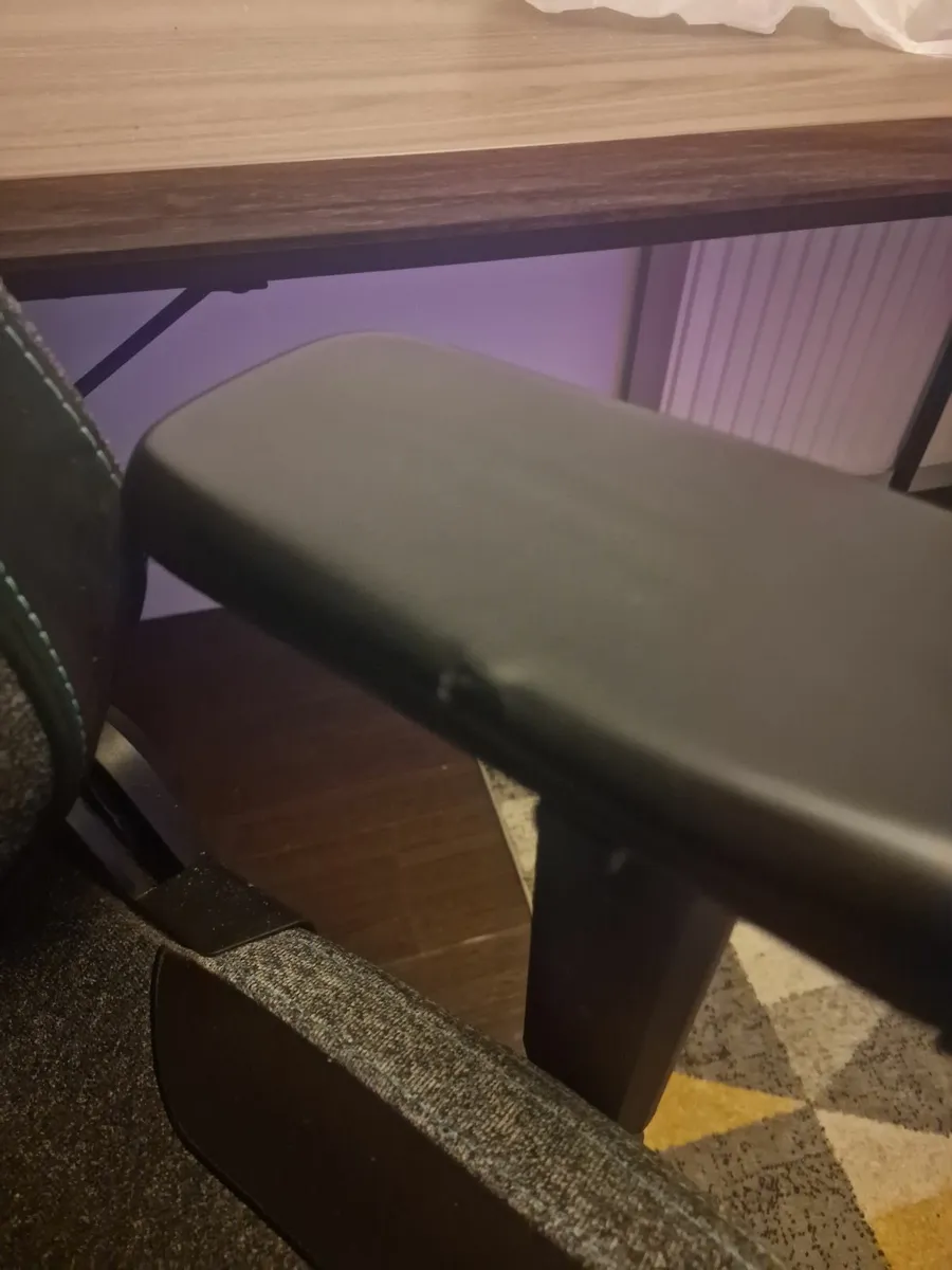 Secretlab TITAN Evo - XL Chair - Image 2