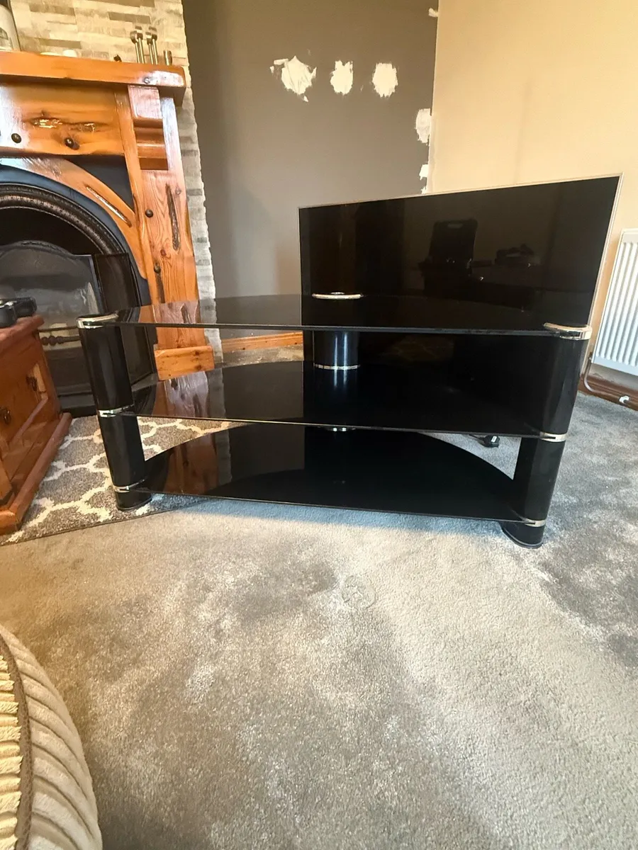 TV Stand - Image 2