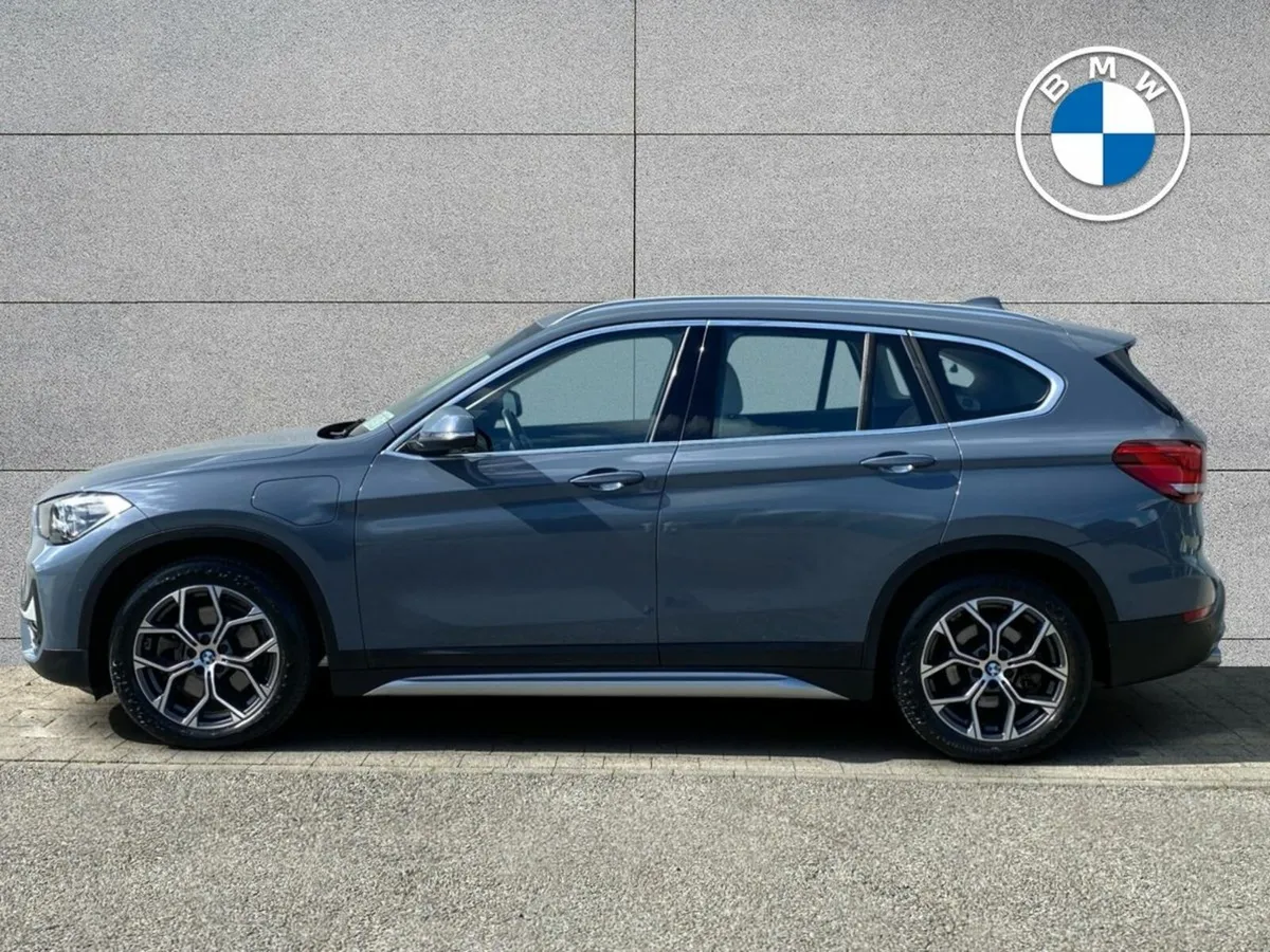 BMW X1 xDrive25e xLine - Image 4