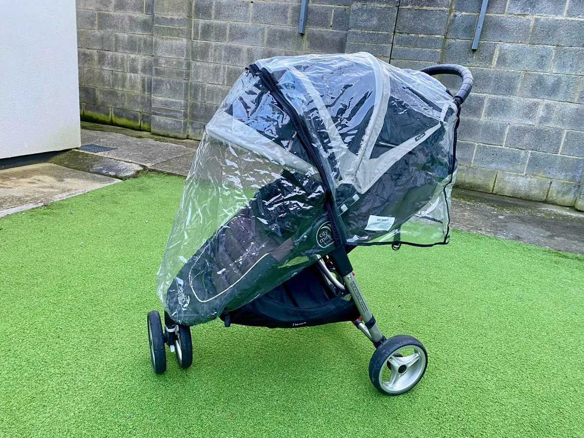 Baby Jogger City Mini + car seat - Image 3