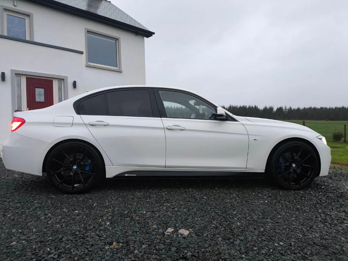 2017 BMW 320D M-Sport - Image 3