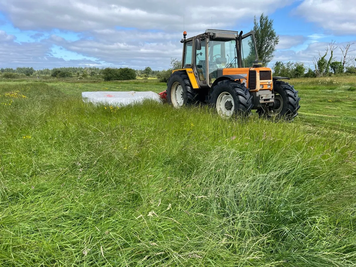 33 First cut silage a double wrapped - Image 2
