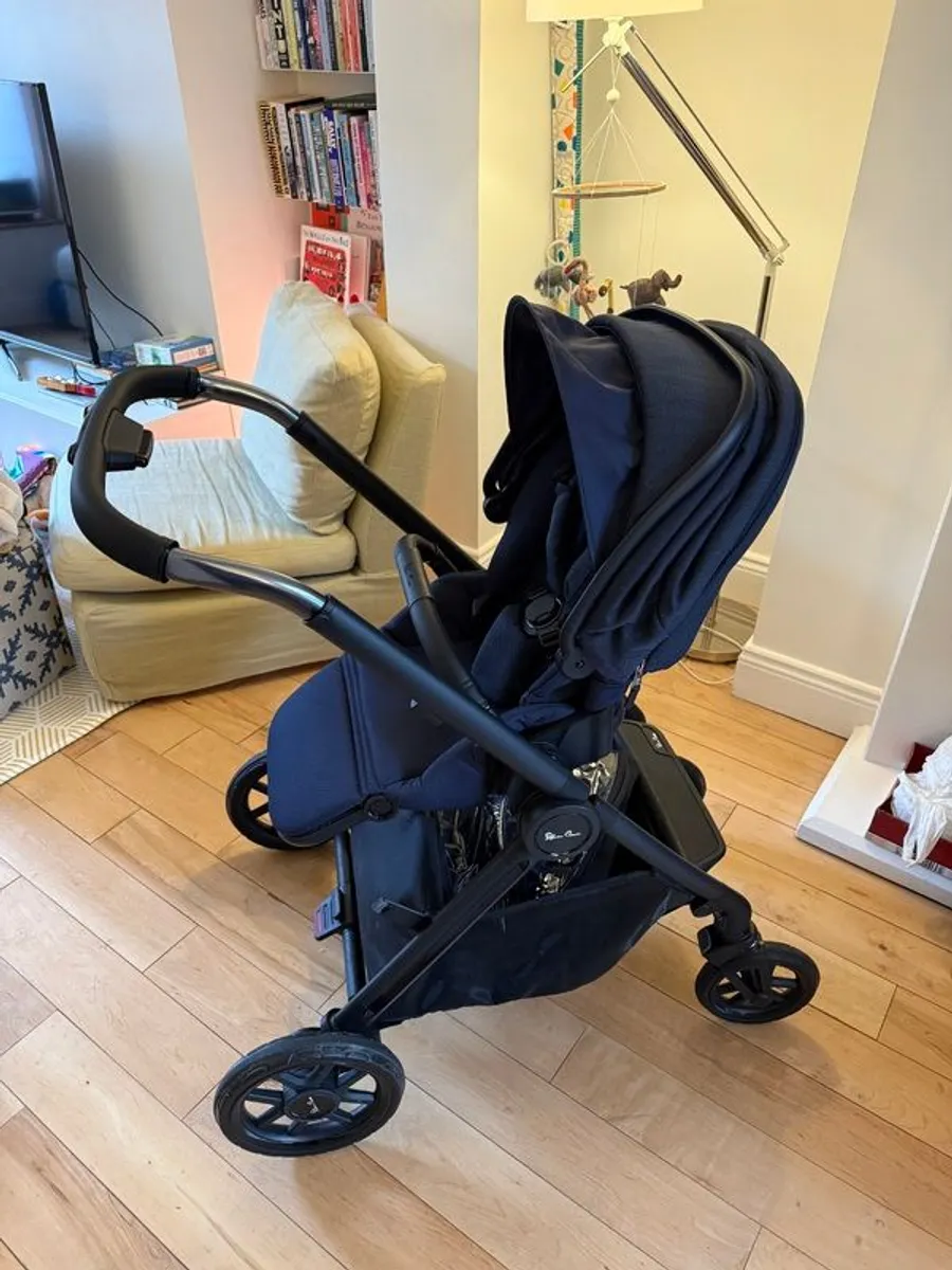 Silvercross pram - Image 1