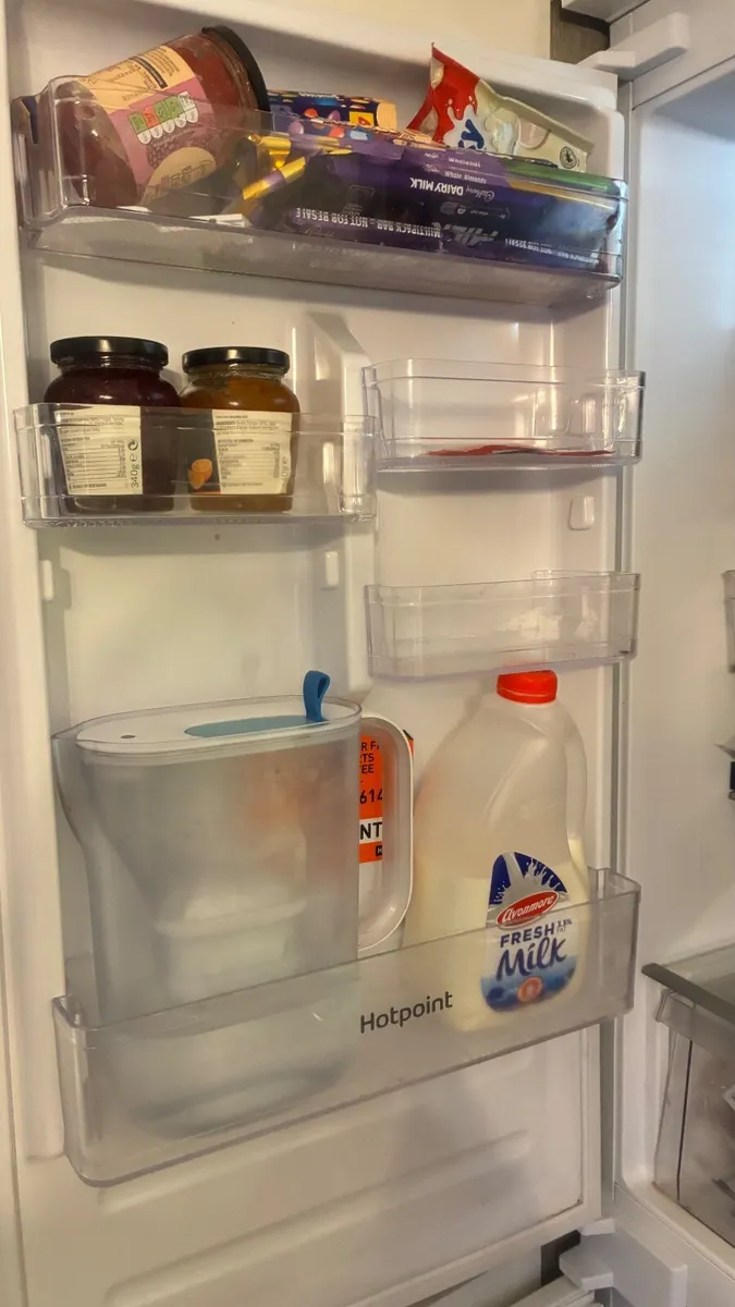 Integrated Hotpoint Fridge Freezer - Image 3
