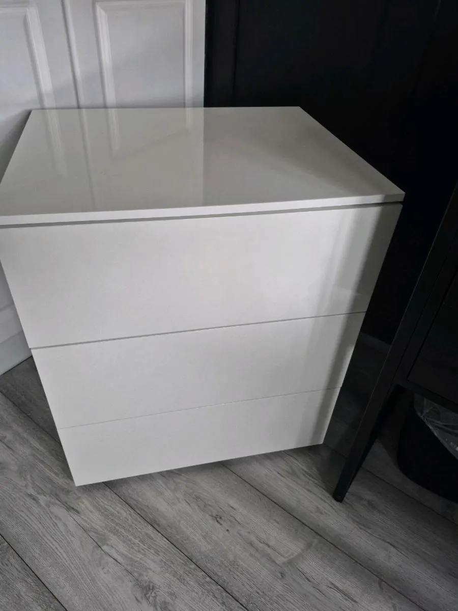 3 drawer bedroom locker - Image 4