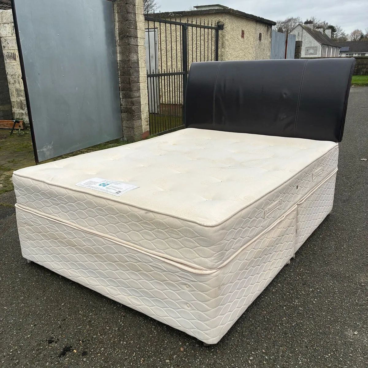 5ft King Bed sealy Mattress & Leather Headboard - Image 3