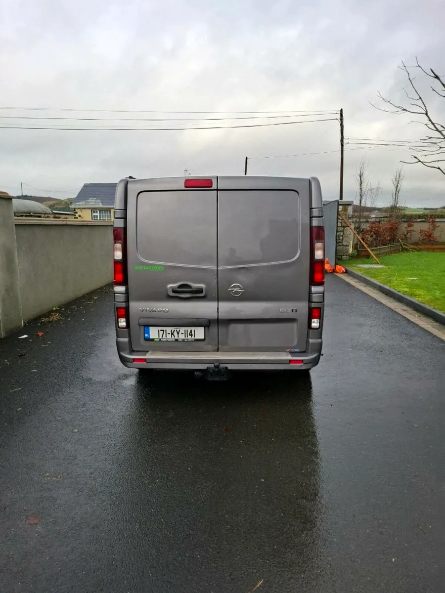 Opel vivaro lwb - Image 4