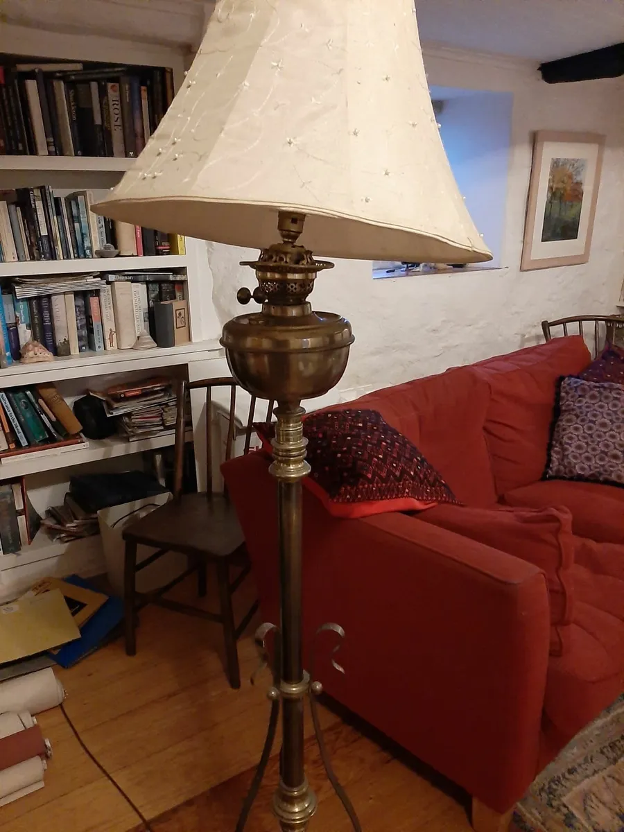 Standard Lamp - Image 3