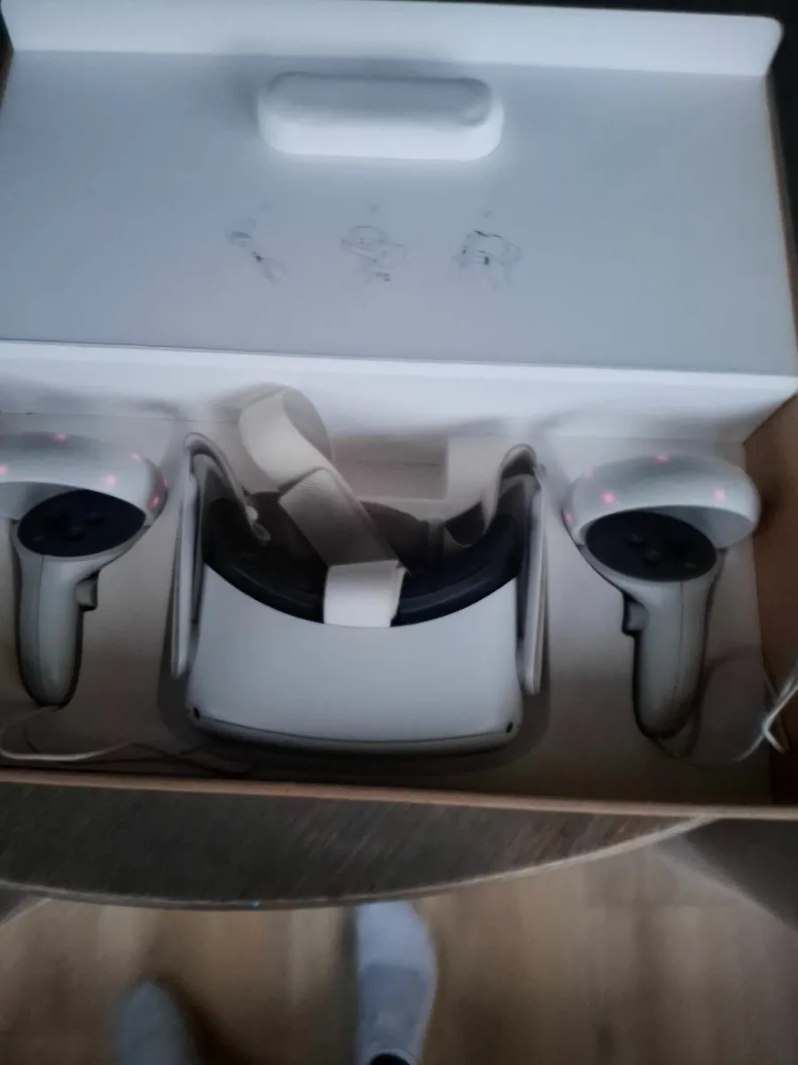 Meta quest 2 - Image 1