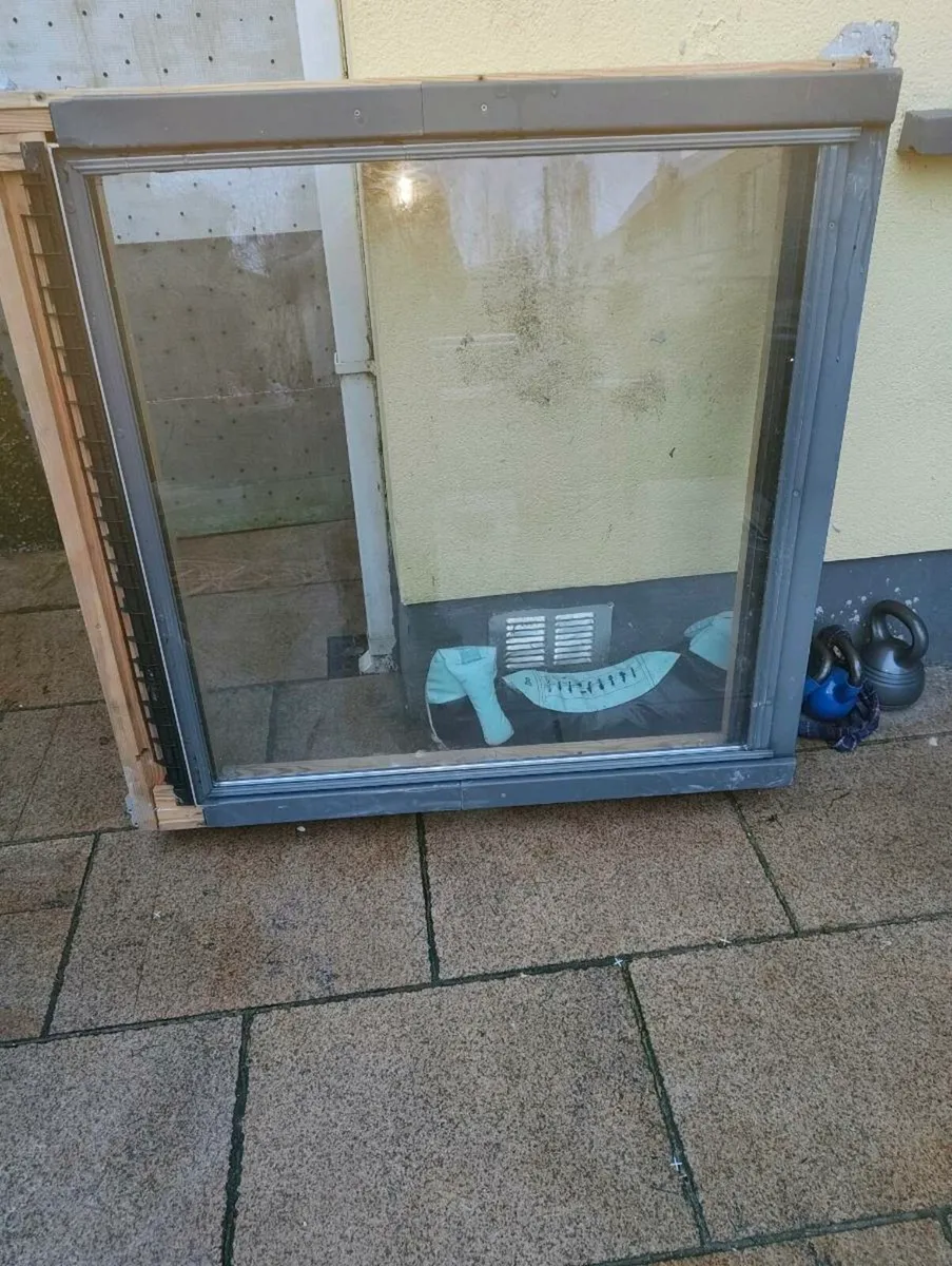 Velux window 1180 x1145mm - Image 1