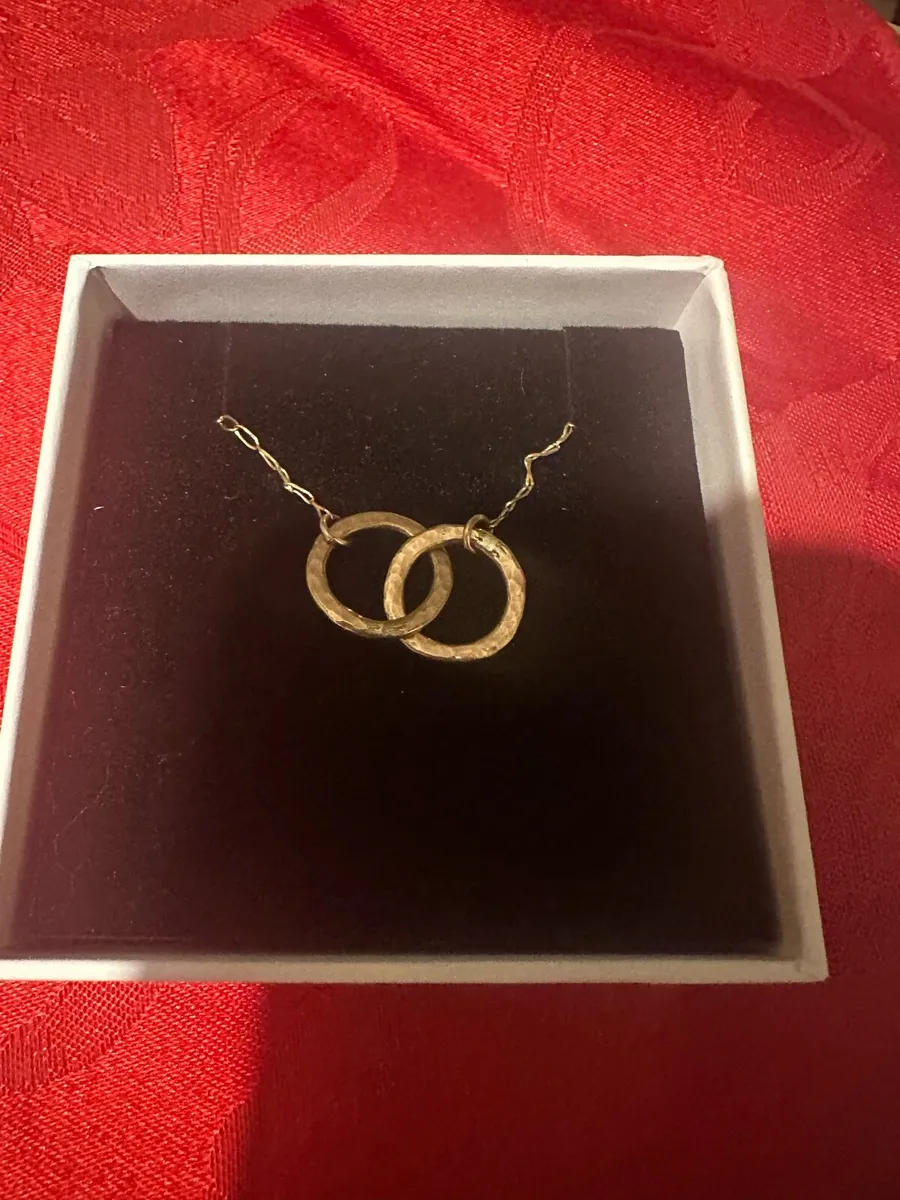 Small Double Circle Necklace & Bracelet - Image 4