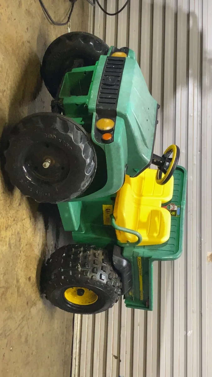 John Deere electric gator - Image 3