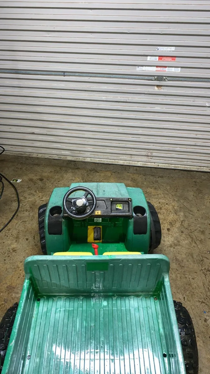 John Deere electric gator - Image 4