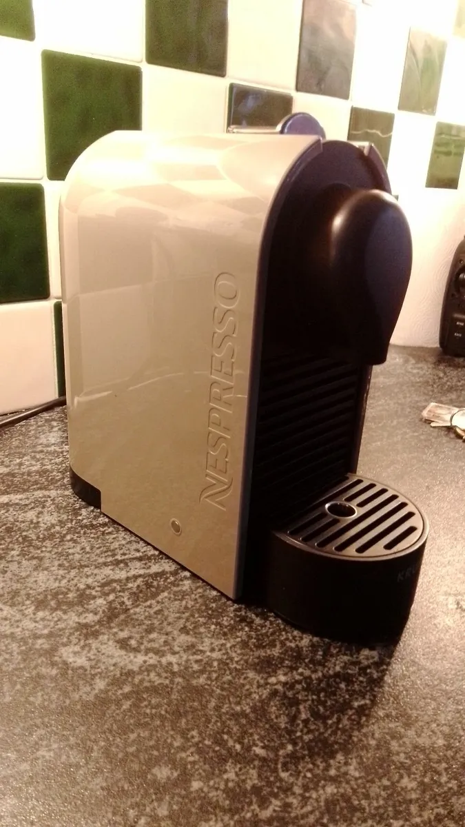 Krups xn250 Nespresso Capsule Machine - Image 1
