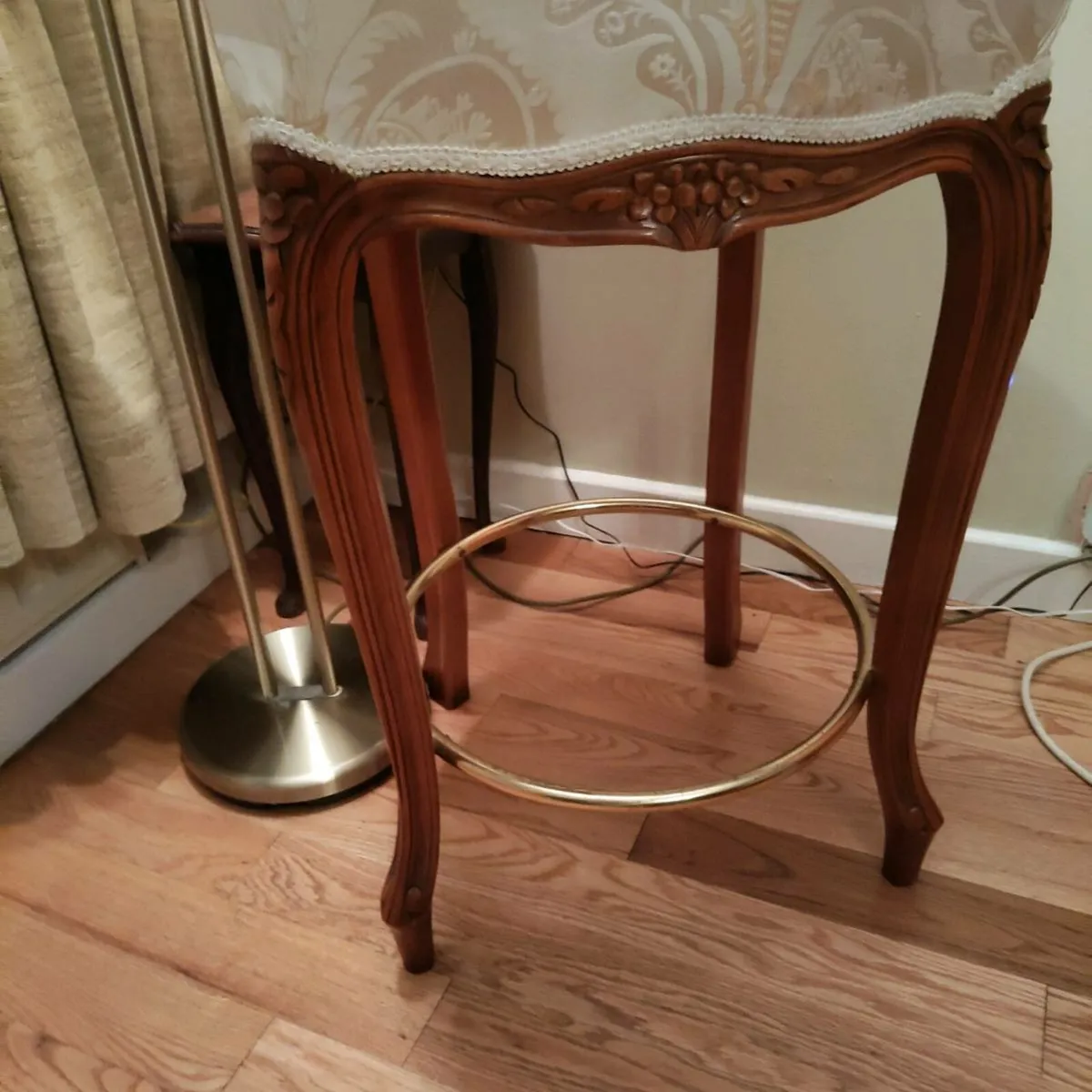 High Ornate Chair - Image 3