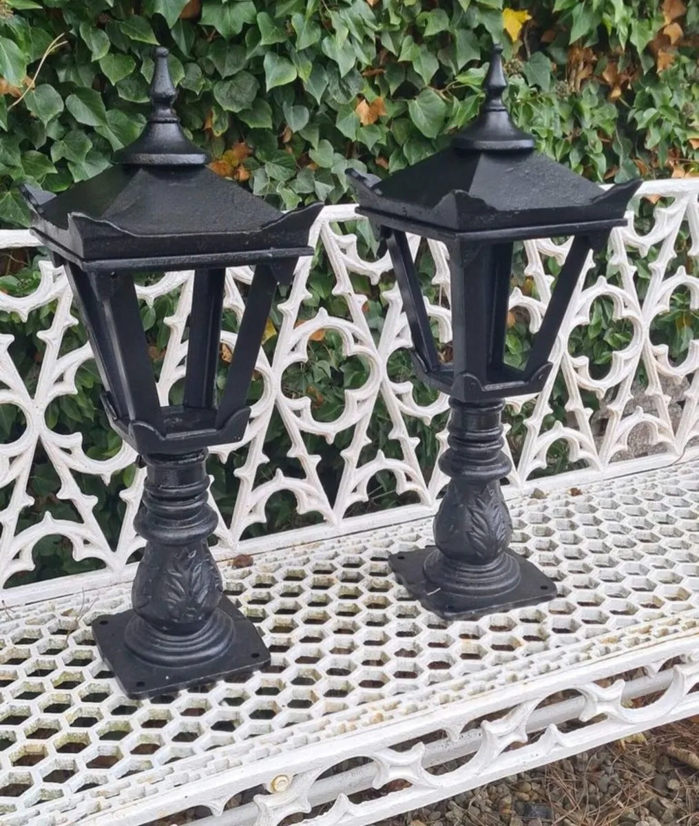 Cast iron  lights - Image 3