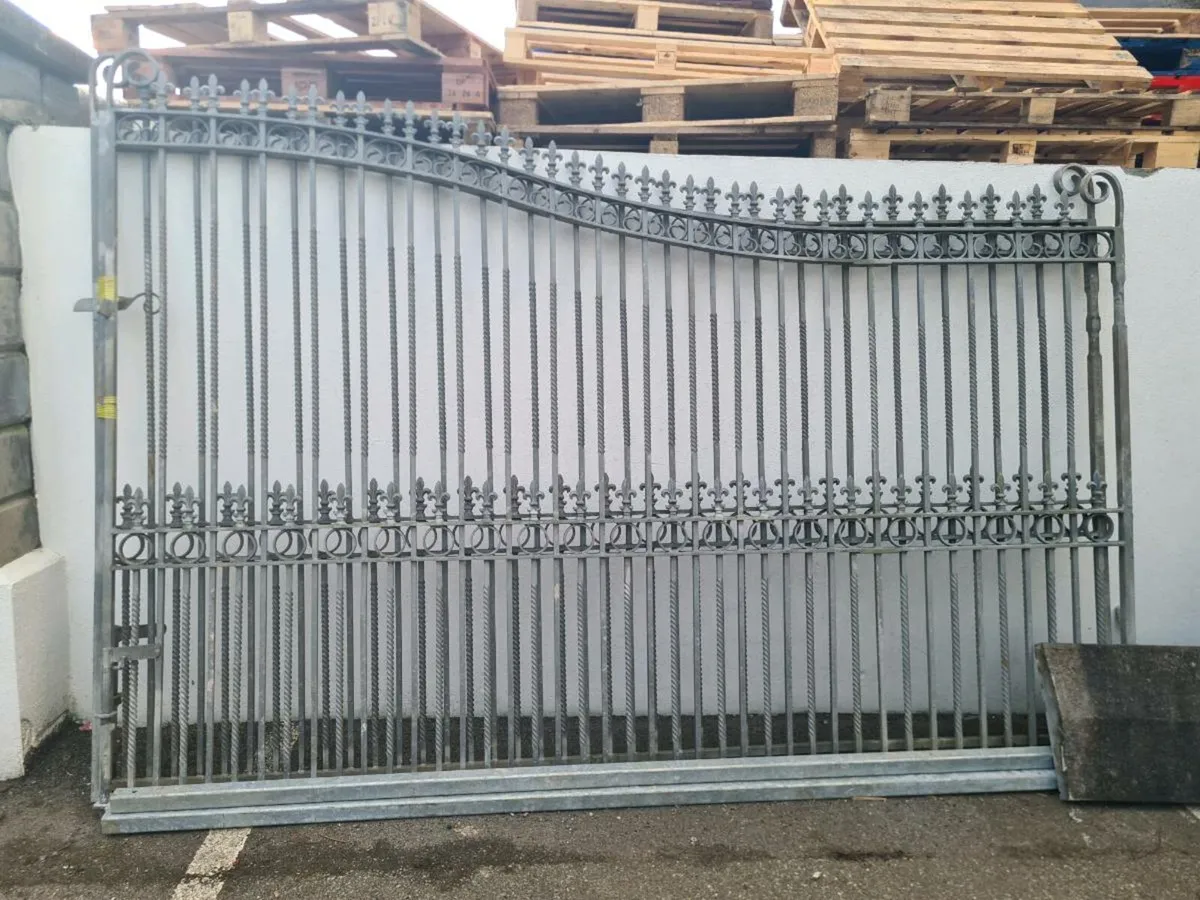 Gates 20 ft opening - Image 1