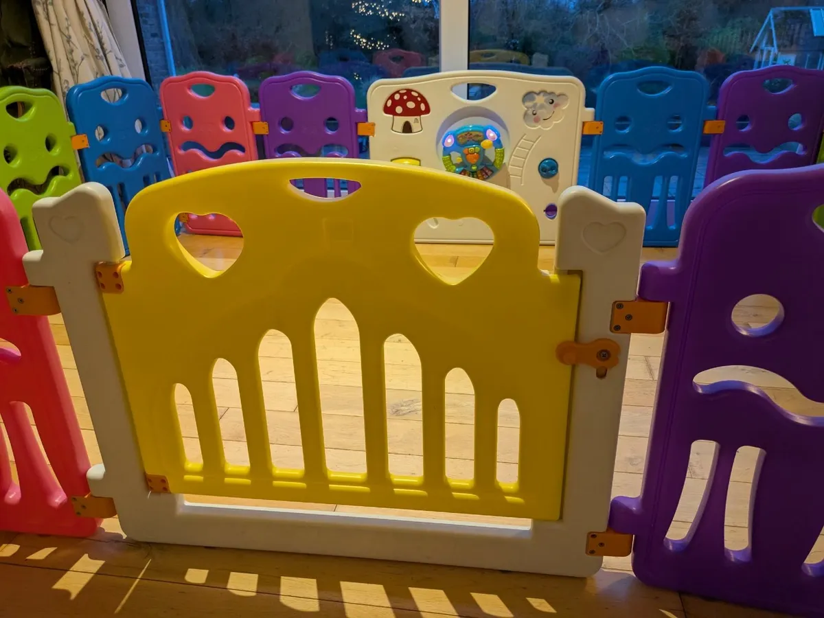 Toddler/baby Playpen - Image 3