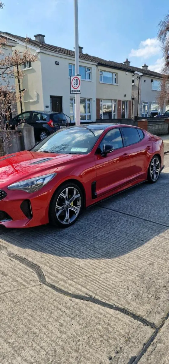 Kia Stinger - Image 4