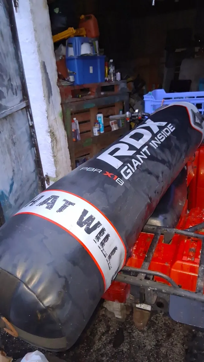 Waight bench boxing bag - Image 3