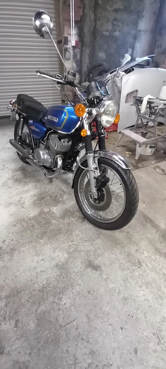 Suzuki gt 500 1977 - Image 2