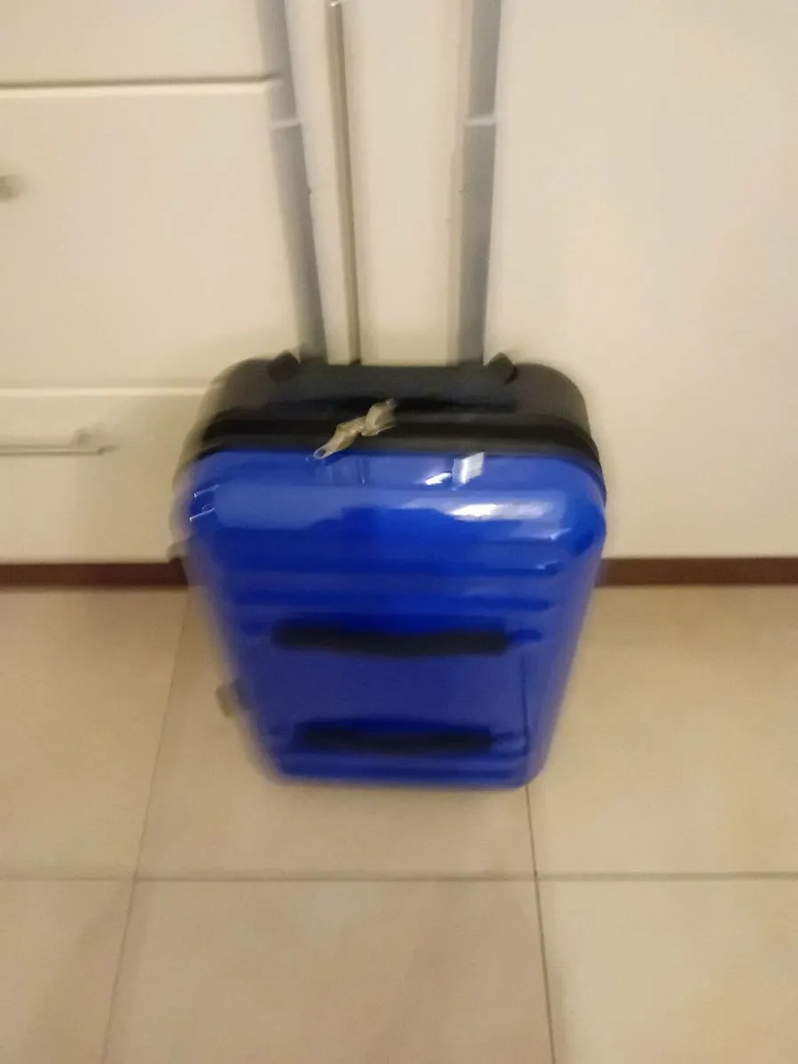 CABIN SIZE HARD TYPE SUITCASE NEW - Image 1