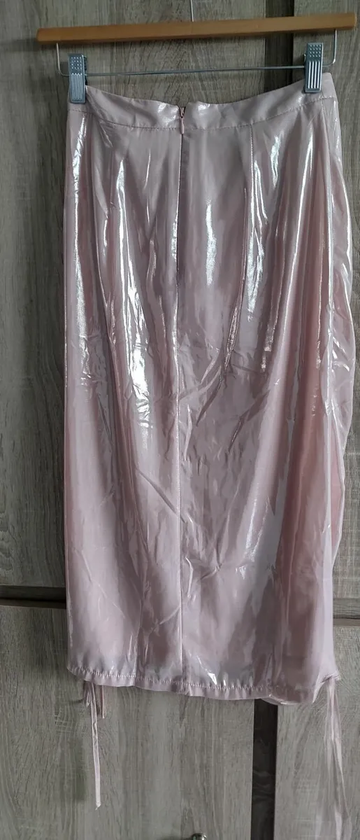ASOS shiny skirt new with tags size UK 6 - Image 4