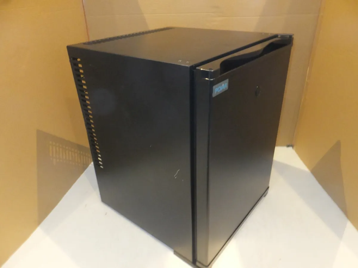 Polar fridge - Image 1