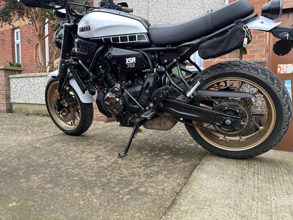 Yamaha XSR 700 Legacy Edition - Image 2